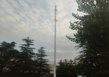 Torre octogonal cônica comum das telecomunicações do deslizamento ASTM A36